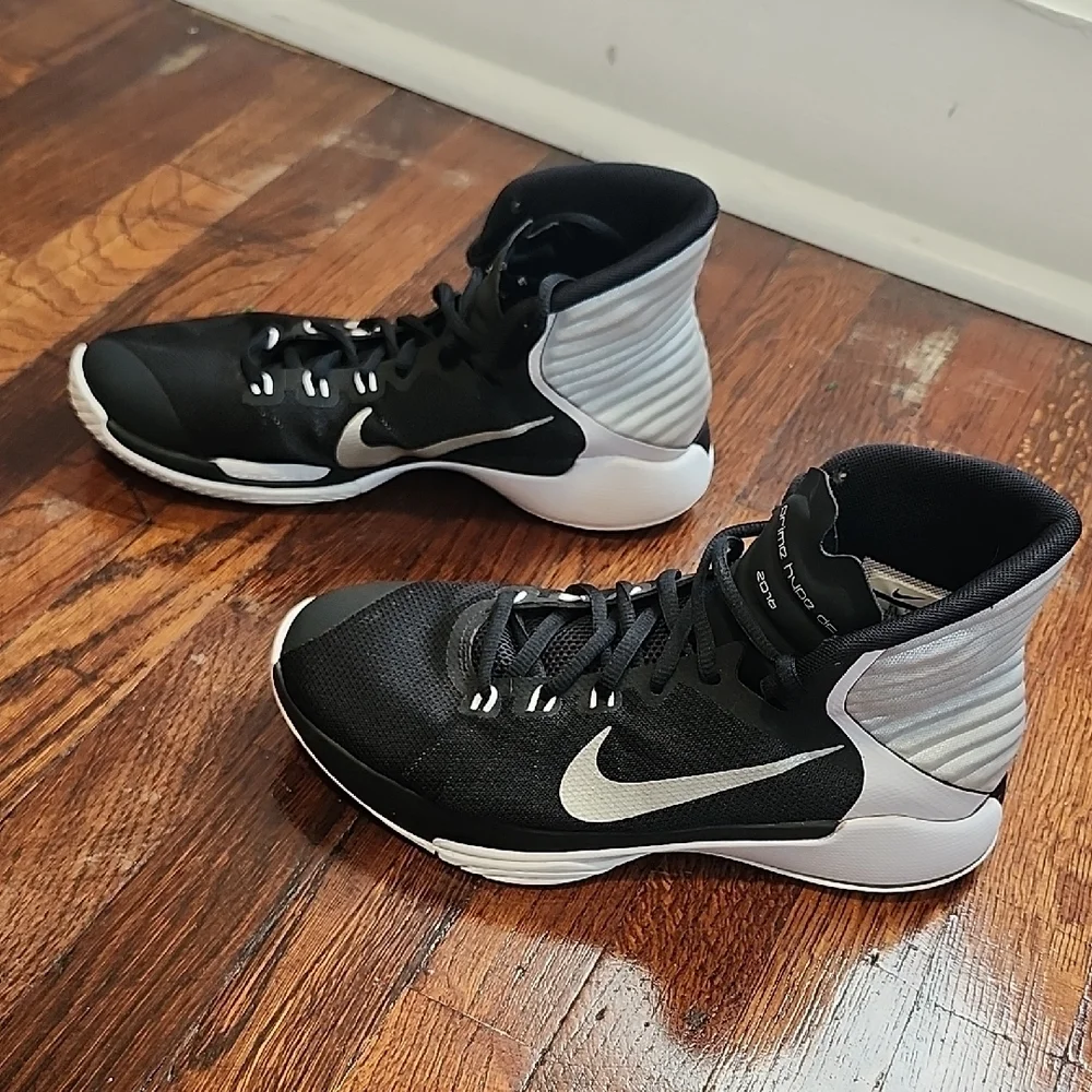 Nike Prime Hype 2016 Black and White Basketball Sneakers
